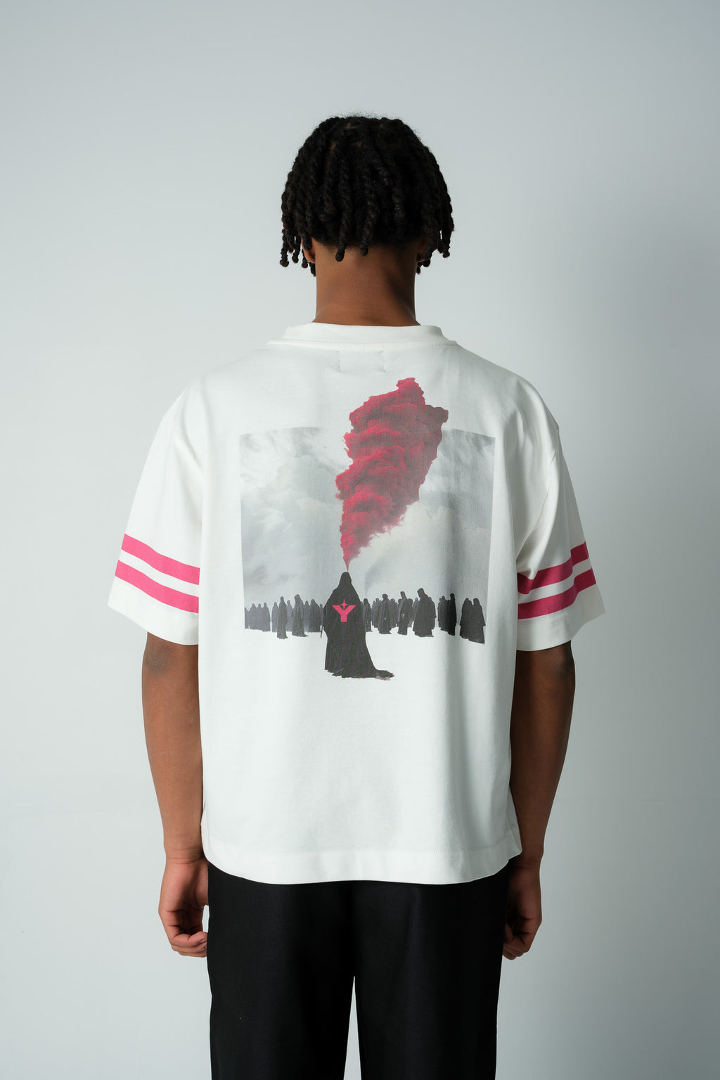 VULTURES Tee